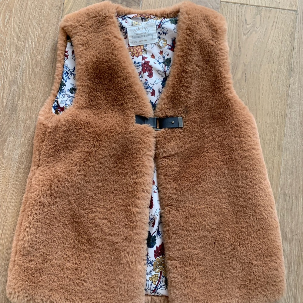 Girls ZARA vest